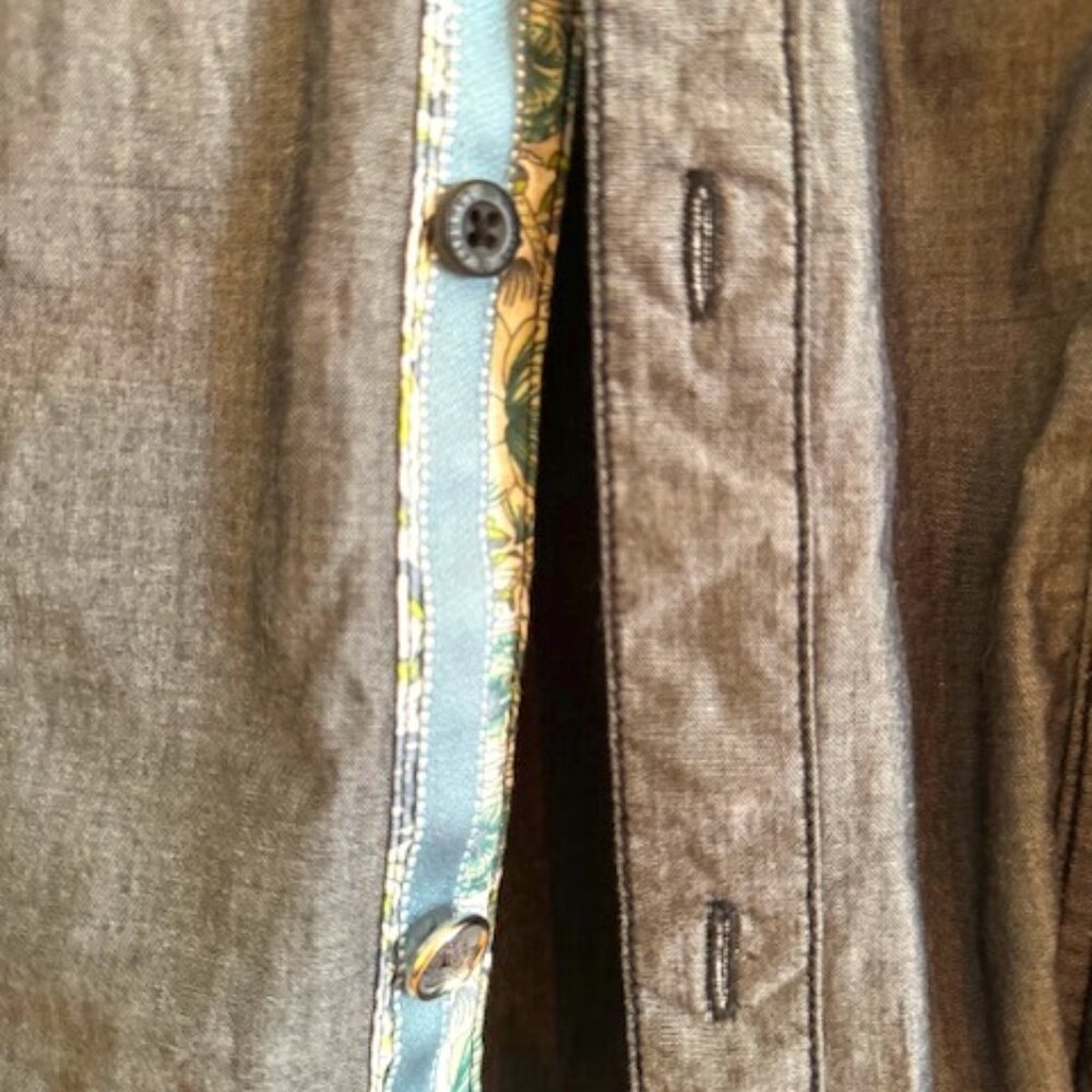 MENS DRESS SHIRT BY ENGLISH LAUNDRY-SIZE L